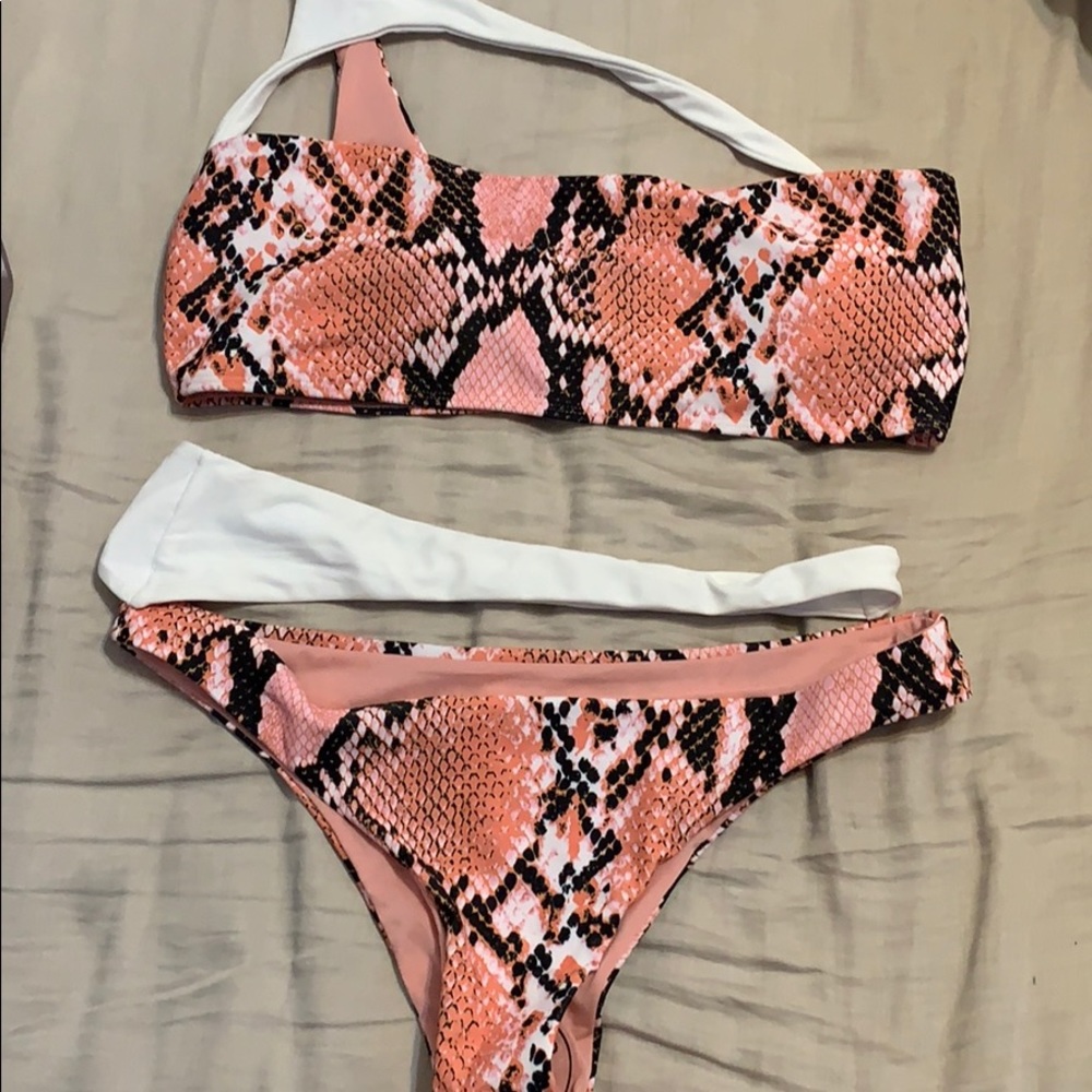 brand new bikini never been worn from shein